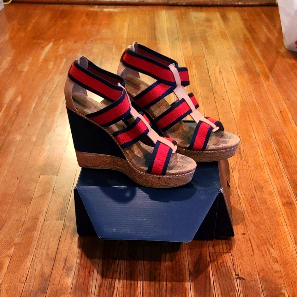 Splendid Platform Wedge